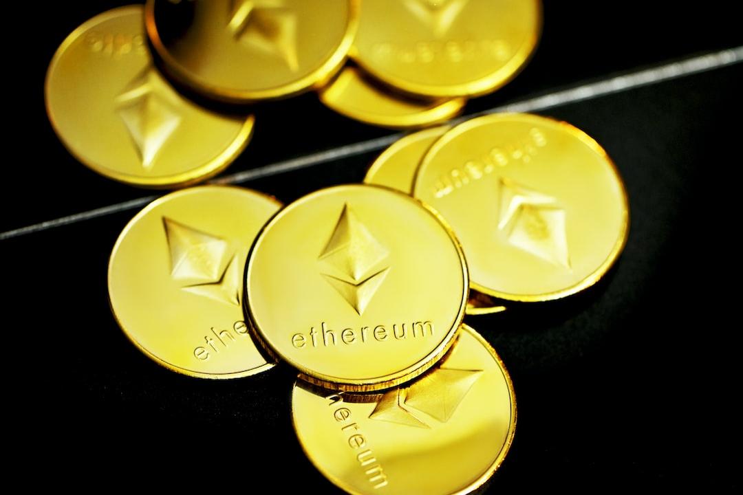Bitcoin (BTC) and Total Cryptocurrency Market Capitalization Surge Following US President Donald Trump’s Announcement of Post-Tariffs Trade Agreement with the UK