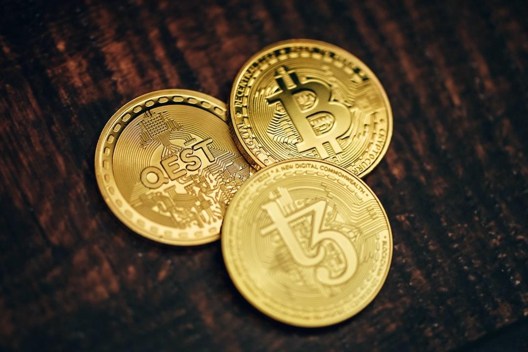 Trader Predicts 275 Surge in Value for LargeCap Memecoin Offers New Insights on Bitcoin and XRP