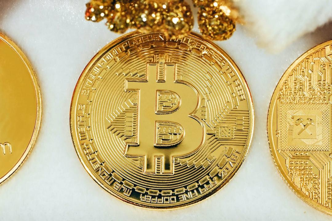 Crypto Trader Claims Bitcoin is on the Verge of Entering a Price Discovery Phase, Anticipates Ethereum Targeting December Highs