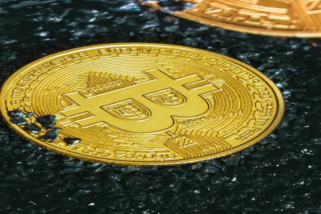 Crypto Analyst Predicts Bitcoin on Verge of Parabolic Growth Cycle